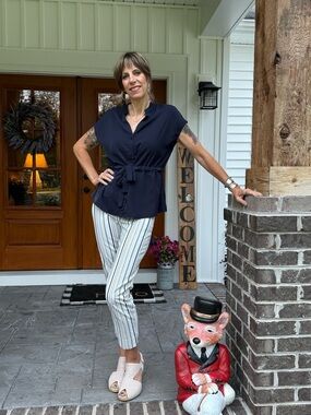 Zac & Rachel Navy Short-Sleeve Tie-Waist Top with White Striped Cropped Pants